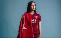 A Milli Kad�n Futbol Tak�m� oyuncusu Selin Cemal Ba�d�d�k��, West Ham United'da