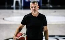 Alperen �eng�n'�n antren�r� Djordje Sijan, �zmir'de gen�lerle antrenman yapacak