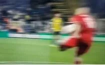 Fenerbah�e - Nottingham: Tart��mal� penalt� pozisyonu