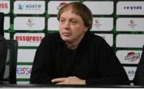 Sakaryaspor, sportif direkt�r Metin �erlik ile yollar�n� ay�rd�!