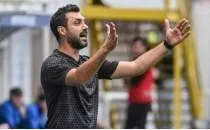 Bekir �rteg�n futbol severlere seslendi! 