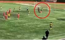 Mardin'de amat�r ma�taki kavgada futbolcunun elmac�k kemi�i k�r�ld�