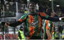 Be�ikta�'a 22 ayar orta saha!