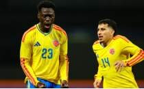Davinson ile Shomurodov sahaya ��k�yor