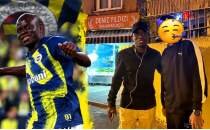 N'Golo Kante, �sk�dar sokaklar�nda