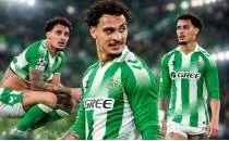 Antony'nin evine h�rs�z girdi! Y�ld�z futbolcudan a��klama