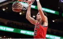 Bulls, Zach Collins'i tak�mda tuttu