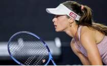 Z�ber, Zeynep S�nmez ile i� birli�ini s�rd�r�yor